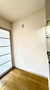 冷蔵庫置き場