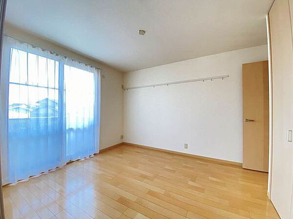 apartment 福島県南相馬市原町区国見町３丁目110-1
地図を見る