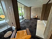 ラウンジ
