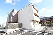 近鉄山田鳥羽志摩線「松阪駅」まで徒歩10分です。
