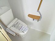 もちろんシャワートイレ付です！！
