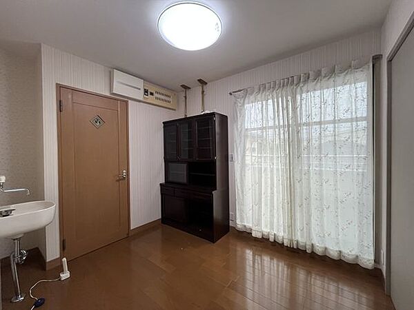 洋室を拡大表示