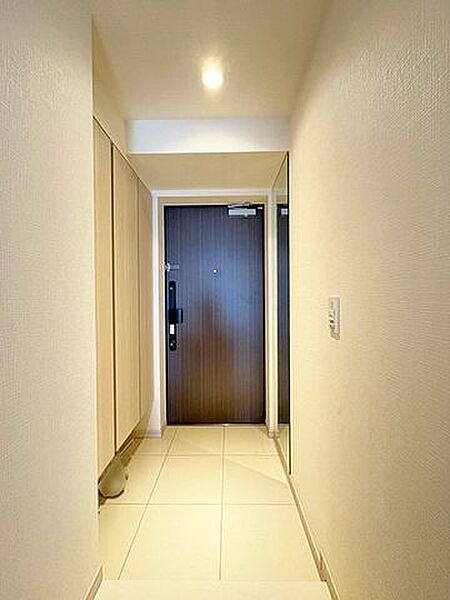 玄関を拡大表示