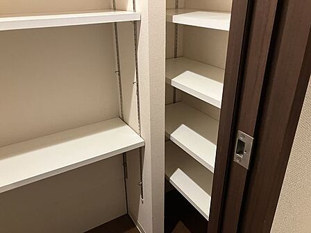 シューズボックス