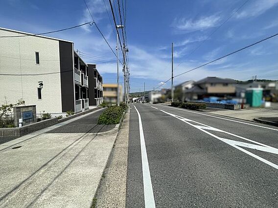 東側