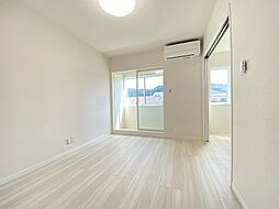 クレスト諏訪形 2階1LDKのリビング/ダイニング