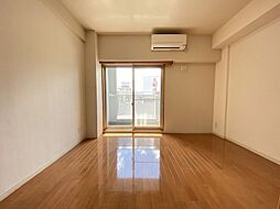 ローズマンション 4階1Kのリビング/ダイニング