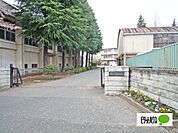 中学校「市原市立辰巳台中学校まで1143m」