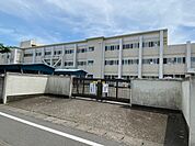 中学校「伊勢崎市立第三中学校まで865m」