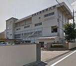 図書館「新島学園短期大学附属図書館まで577m」