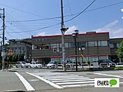 銀行「北陸銀行山代支店まで793m」