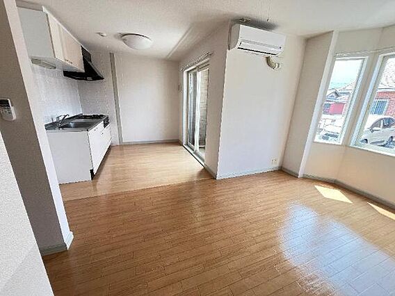 エターナル_内装_0