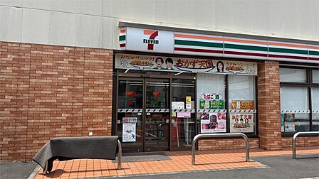 セブンイレブン 板橋東新町川越街道店(250m)