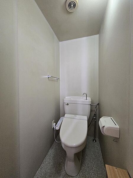 トイレを拡大表示