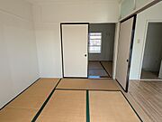 和室6帖｜ドアを明けてひと続きと使用しても良いですね♪