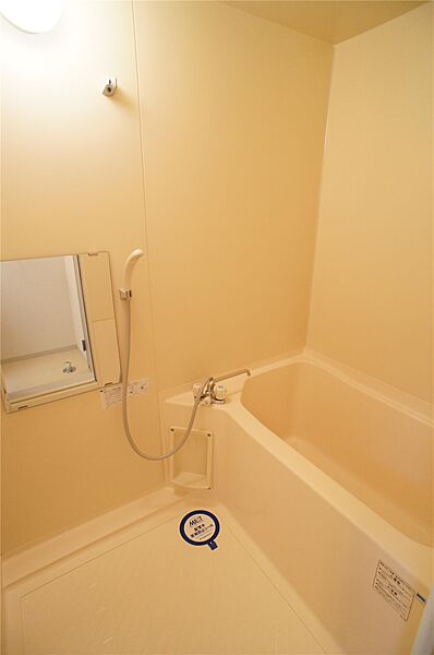 画像7:浴室（同タイプ）