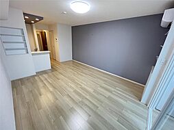 ソレッジャート　ヴィラ 103 1階ワンルームのリビング/ダイニング