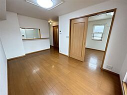 ヴィラ・プリムローズＢ 203 2階2LDKのリビング/ダイニング