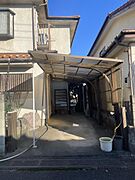 カ−ポ−ト付き