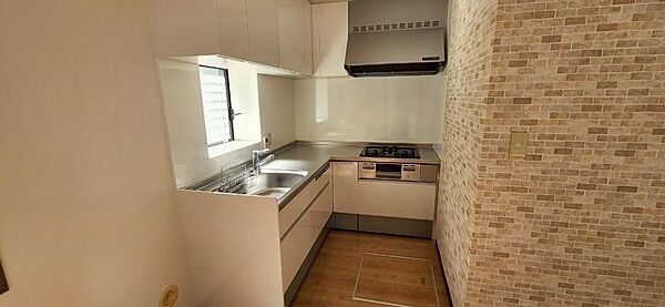 detached 東京都武蔵村山市中央４丁目11-16

地図を見る