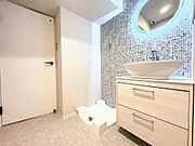 一体型機能付トイレウォシュレット付き