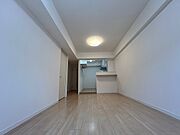 家具の配置がしやすい長方形のリビングダイニング！
