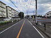東側約8ｍの公道に面しています