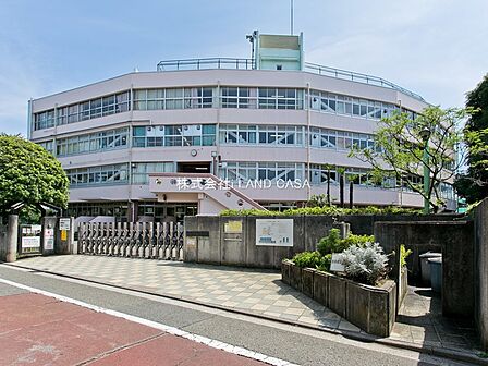 井之頭小学校　徒歩11分