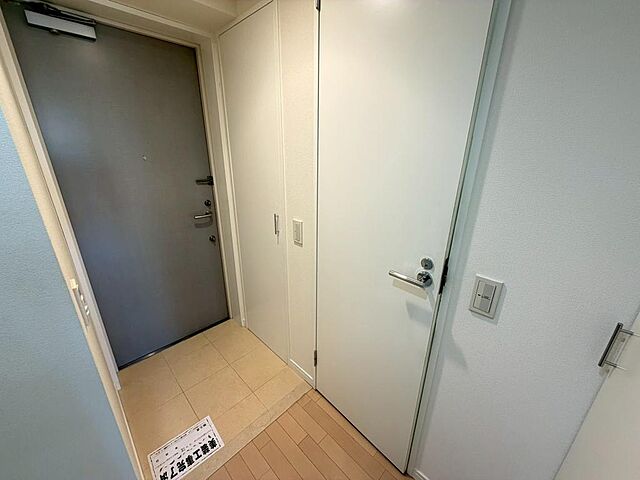 玄関 ミューズプレイス　6階 8階/604