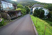 前面道路は幅員約4.0m熱海市道です。