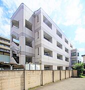 重量鉄骨造４階建てマンション