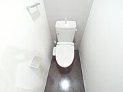 ウォシュレット付きの綺麗なトイレです