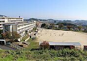 三郷小学校　運動場