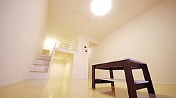 レオネクストグランツール 205 2階1Kのリビング/ダイニング