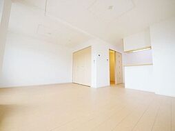 カーサ・クレメント　II 101 1階1LDKのリビング/ダイニング