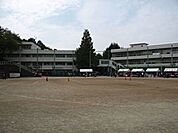 私立横浜学園高校 1097m