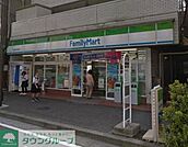 ★★ファミリーマート 徒歩2分。コンビニ 100m