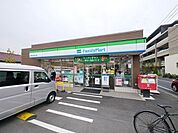 ファミリーマート東大泉四丁目店 486m