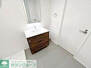 お部屋探しは株式会社　タウンハウジング　までお気軽にお問合せ下さい。クレジットカード決済・首都圏を中心直営143店舗　仲介件数全国2位の豊富な実績！諸費用・審査等・何でもご相談下さい。