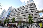 西武百貨店 徒歩9分。 680m