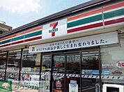 セブンイレブン 298m