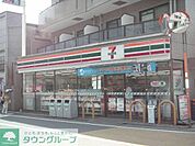 セブンイレブン 徒歩6分。 430m