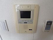 ☆安心のモニター付きインターホン☆