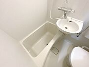 お部屋探しは株式会社　タウンハウジング　までお気軽にお問合せ下さい。クレジットカード決済・首都圏を中心直営143店舗　仲介件数全国2位の豊富な実績！諸費用・審査等・何でもご相談下さい。
