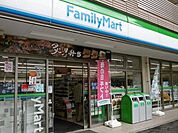 ファミリーマート 463m