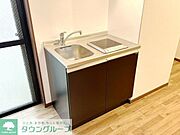 お部屋探しは株式会社　タウンハウジング　までお気軽にお問合せ下さい。クレジットカード決済・首都圏を中心直営143店舗　仲介件数全国2位の豊富な実績！諸費用・審査等・何でもご相談下さい。
