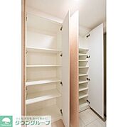 シューズボックス