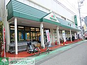 マルエツ蕨店 徒歩2分。スーパー 150m