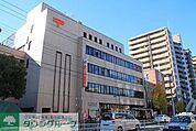 荒川郵便局 徒歩6分。郵便局 450m
