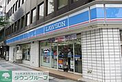 ローソン日本橋三丁目店 徒歩2分。コンビニ 130m